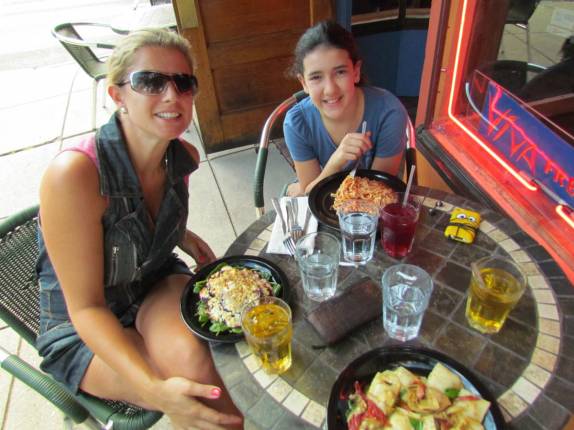 Almoçando em Northampton, em Massachusetts, nos Estados Unidos